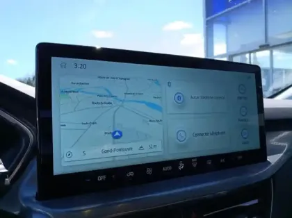 Photo 10 Ford Kuga 2.5 Duratec 180ch Hybrid FlexiFuel Titanium Business Powershift