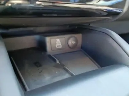 Photo 12 Ford Kuga 2.5 Duratec 180ch Hybrid FlexiFuel Titanium Business Powershift