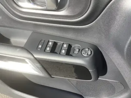 Photo 16 Citroën C5 aircross Hybride 145 e-DCS6 Max