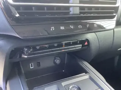 Photo 15 Citroën C5 aircross Hybride 136 e-DCS6 Plus