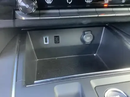 Photo 20 Citroën C5 aircross Hybride 136 e-DCS6 Plus