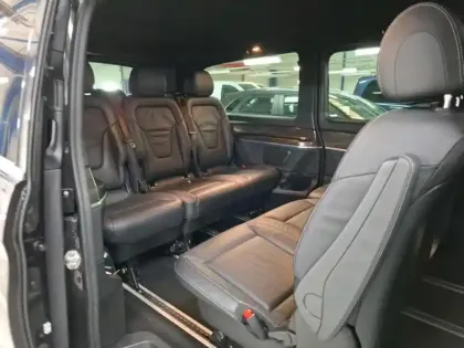 Photo 11 Mercedes Classe V 300 AVANTGARDE Extra long 8 pl