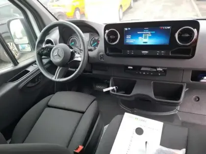 Photo 9 Mercedes Sprinter e 414 Fourgon 43S 113KWH 136CH