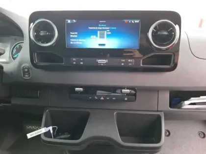 Photo 17 Mercedes Sprinter e 414 Fourgon 43S 113KWH 136CH