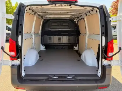 Photo 38 Mercedes Vito e 112 Fg Long L2 60KWH 116CH