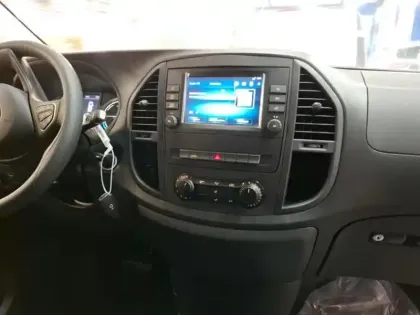 Photo 9 Mercedes Vito e 112 Fourgon Long L2H1 60KWH 