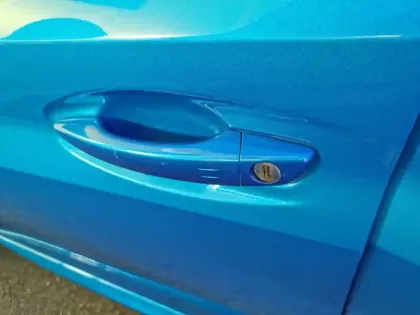 Photo 11 Peugeot 208 GT Line 136 ch