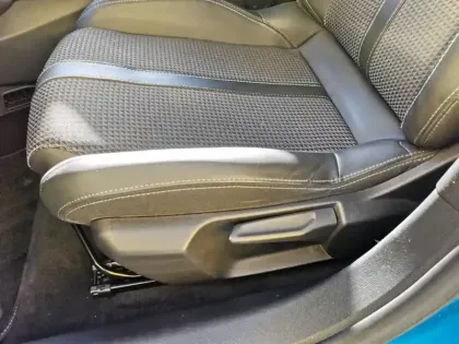 Photo 14 Peugeot 208 GT Line 136 ch