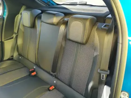 Photo 12 Peugeot 208 GT Line 136 ch