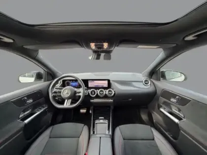 Photo 10 Mercedes GLA 200 d AMG Line