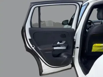 Photo 16 Mercedes GLA 200 d AMG Line