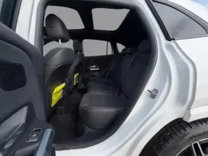 Photo 17 Mercedes GLA 200 d AMG Line