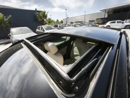 Photo 15 Mercedes GLA 200 Inspiration