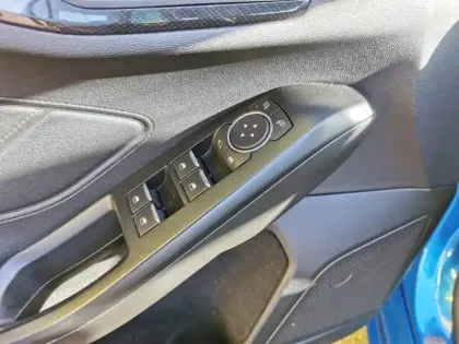 Photo 17 Ford Focus ST-Line 2.0 EcoBlue 150 ch 