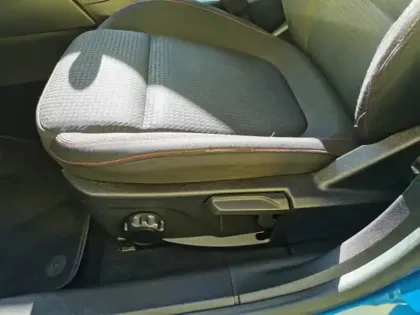 Photo 15 Ford Focus ST-Line 2.0 EcoBlue 150 ch 