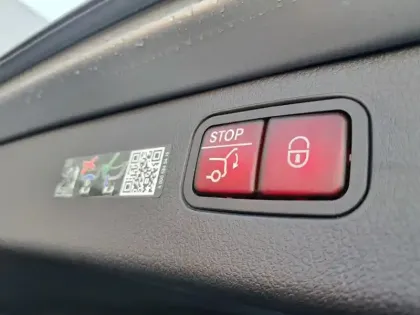 Photo 14 Mercedes Classe C  300 e Break AMG line