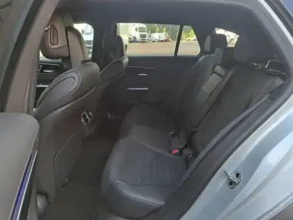 Photo 18 Mercedes Classe C  300 e Break AMG line