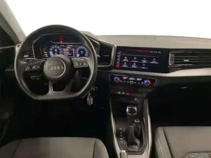 Photo 7 Audi A1 30 TFSI 110 ch S tronic 7 S line