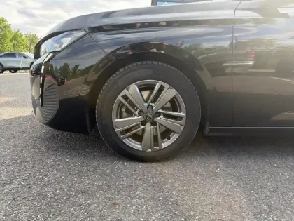 Photo 14 Peugeot 308  BlueHDi 130ch S&S EAT8 Active Pack
