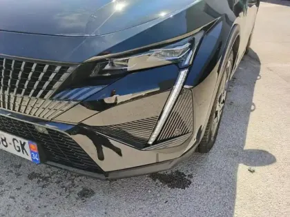 Photo 13 Peugeot 408  Hybrid 136 e-DCS6 GT