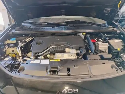 Photo 6 Peugeot 408  Hybrid 136 e-DCS6 GT