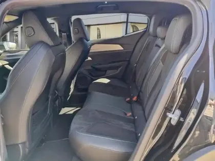 Photo 22 Peugeot 408  Hybrid 136 e-DCS6 GT