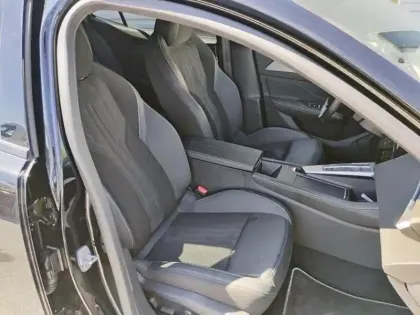 Photo 8 Peugeot 408  Hybrid 136 e-DCS6 GT