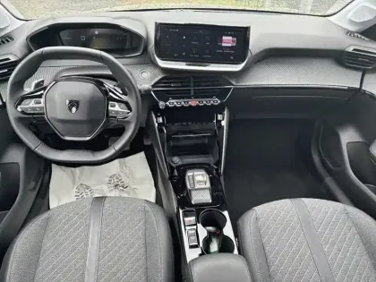 Photo 9 Peugeot 208  Allure Hybrid 110 ch e-DCS6