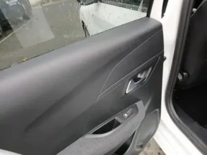 Photo 27 Peugeot 208  PureTech 75 S&S BVM5 Style