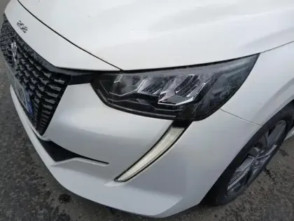 Photo 13 Peugeot 208  PureTech 75 S&S BVM5 Style