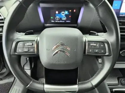 Photo 18 Citroën C4  BlueHDi 130 S&S EAT8 Shine