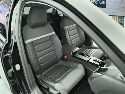 Photo 8 Citroën C4  BlueHDi 130 S&S EAT8 Shine