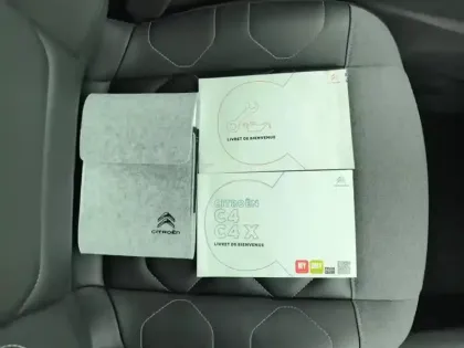 Photo 15 Citroën C4  BlueHDi 130 S&S EAT8 Shine