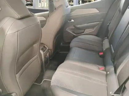 Photo 22 Peugeot 408  Hybrid 136 e-DCS6 GT