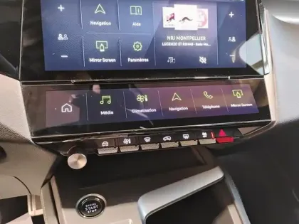 Photo 12 Peugeot 408  Hybrid 136 e-DCS6 GT