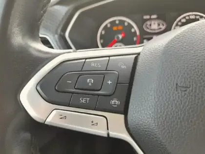 Photo 18 Volkswagen T-cross  1.0 TSI 115 Start/Stop BVM6 R-Line