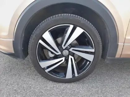 Photo 14 Volkswagen T-cross  1.0 TSI 115 Start/Stop BVM6 R-Line