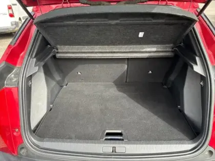 Photo 6 Peugeot 2008  BlueHDi 100 S&S BVM6 Allure