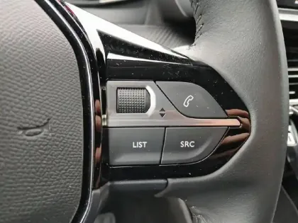 Photo 8 Peugeot 208  PureTech 75 S&S BVM5 Style