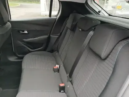 Photo 11 Peugeot 208  PureTech 75 S&S BVM5 Style