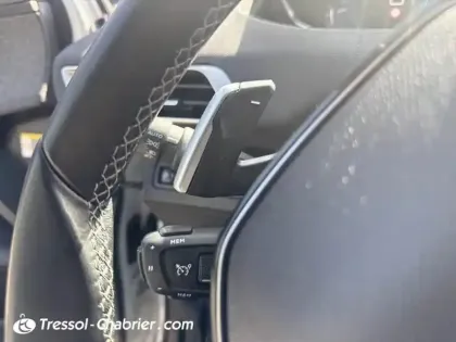 Photo 26 Peugeot 3008  Hybrid 225 e-EAT8 Allure Pack