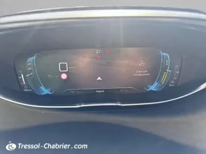 Photo 13 Peugeot 3008  Hybrid 225 e-EAT8 Allure Pack