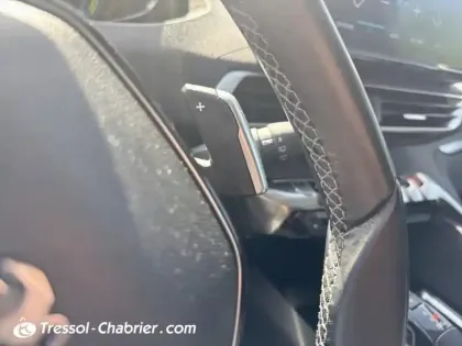 Photo 6 Peugeot 3008  Hybrid 225 e-EAT8 Allure Pack