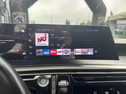 Photo 21 Peugeot 3008  Hybrid 136 e-DCS6 Allure