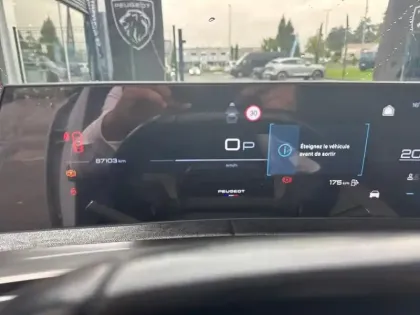 Photo 20 Peugeot 3008  Hybrid 136 e-DCS6 Allure