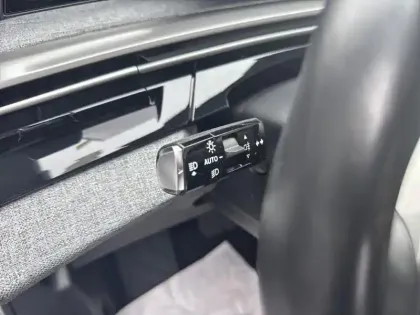 Photo 16 Peugeot 3008  Hybrid 136 e-DCS6 Allure