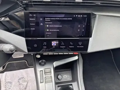 Photo 16 Peugeot 408  PHEV 225 e-EAT8 First Edition