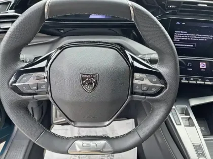 Photo 6 Peugeot 408  PHEV 225 e-EAT8 First Edition