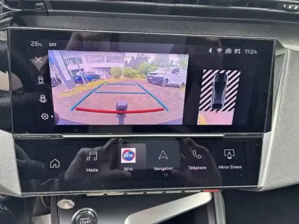 Photo 25 Peugeot 408  PHEV 225 e-EAT8 First Edition