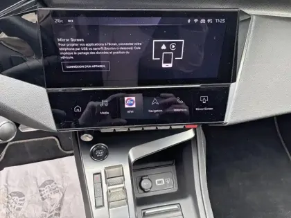 Photo 26 Peugeot 408  PHEV 225 e-EAT8 First Edition